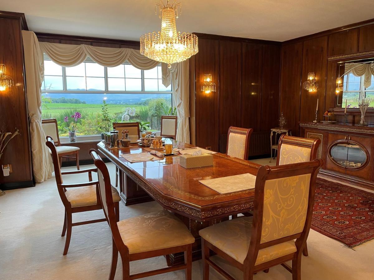 Finn Village - Loch Lomond Villa B&B - Black Room With Jacuzzi-Style Bath Glasgow Exterior foto